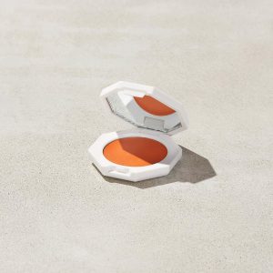 Cheeks Out Freestyle Cream Blush ?? Fuego Flush