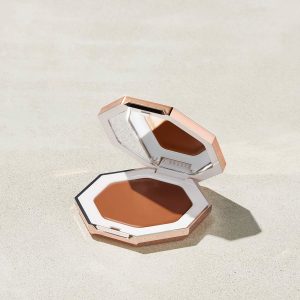 Cheeks Out Freestyle Cream Bronzer ?? Hunnie Glaze