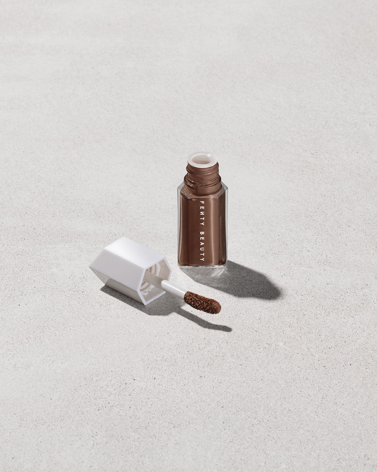 We're Even Hydrating Longwear Concealer ?? 495C - Image 14