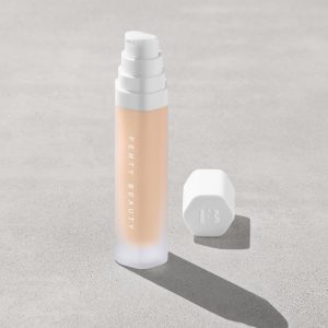 Soft'lit Naturally Luminous Longwear Foundation ?? 125